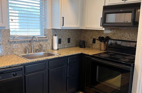 Vinita House | Lakefront Luxury w/Dock, Great Location!