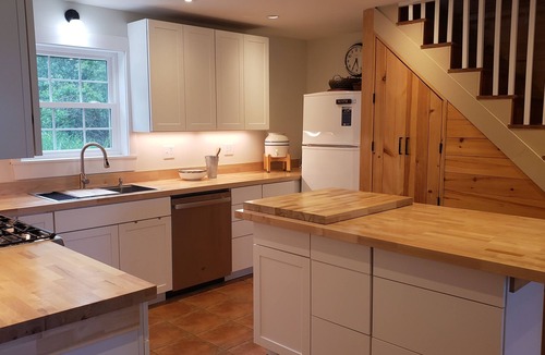 Plymouth House | Lakefront Maine Home - year round