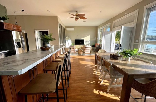 Copake Lake Apartment | Lakefront Marina Apartment with Views