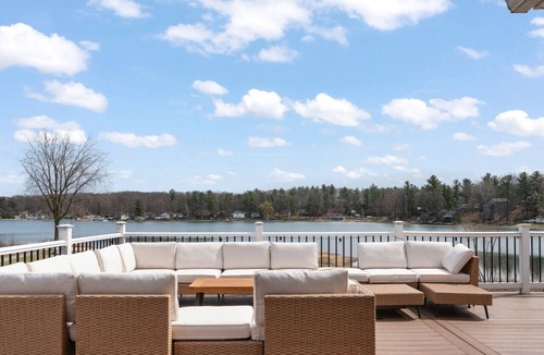 Smyrna House | Lakefront Maston Haven