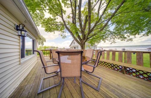 Chautauqua House | Lakefront Mayville Cottage w/Dock & Grill!