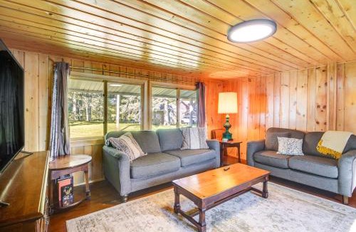 Emily House | Lakefront Minnesota Escape w/Fire Pit & Boat Dock