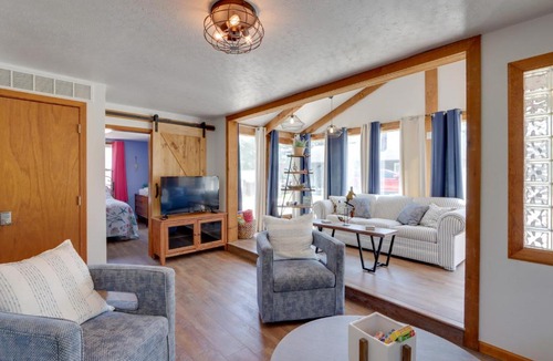 Roach House | Lakefront Missouri Vacation Rental w/Dock & Slip!