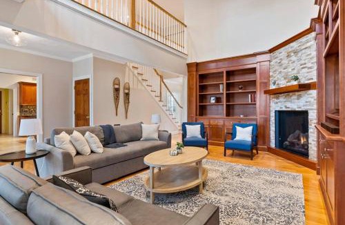 Denmark House | Lakefront Moose Pond Retreat