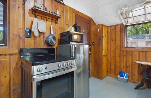 Orland Cabin | Lakefront Moose Tiny Cabin @ Getogether Stays