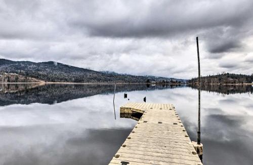 Clear Lake House | Lakefront Mount Vernon Home with Private Dock!