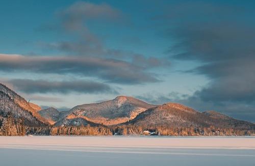 Lac Superieur Village House | Lakefront Mountain View - Resort Access Loft