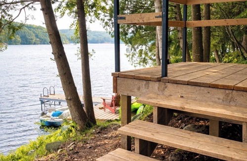 Muskoka Lakes Cottage | Lakefront Muskoka 3 Bedroom Cottage with Breathtaking View