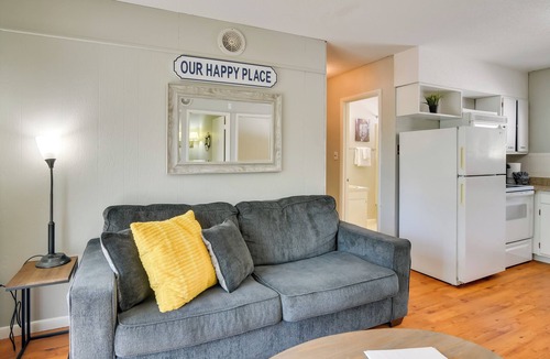 Kimberling City Cottage | Lakefront Oasis: Boat Slip, Kayaks & Outdoor Pool