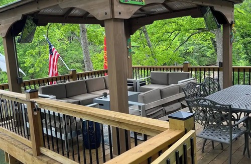 Osage Beach House | Lakefront Oasis in Eldon