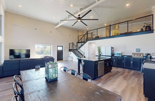 Breckenridge House | Lakefront Oasis w/Water Toys! Breckenridge Home