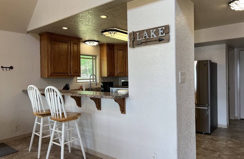 Larue Cottage | Lakefront Oasis with Private Boat Dock on Lake Palestine