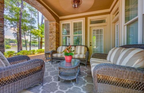 Greensboro Apartment | Lakefront Oconee Vacation Rental with Patio and Views!