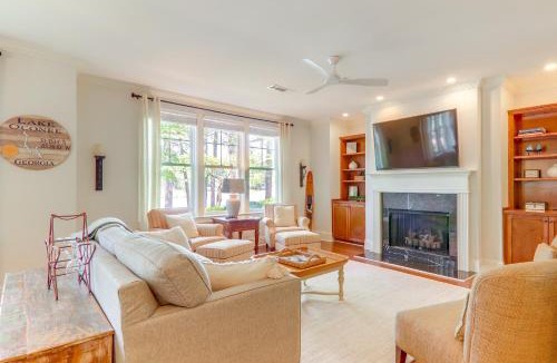 Greensboro Apartment | Lakefront Oconee Vacation Rental with Patio and Views!