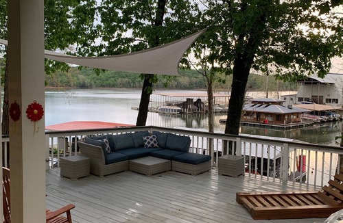 Eucha House | Lakefront on South Grand with Private Dock! Sleeps 8, 4 Bath - 2 full & 2 half