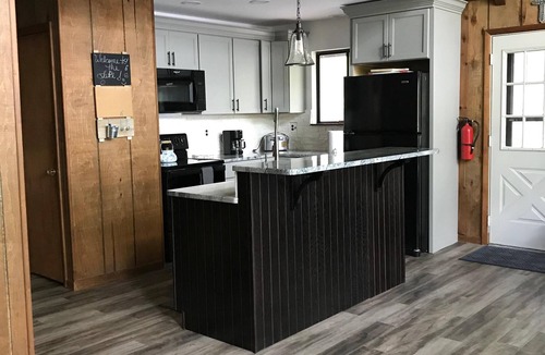 Lakeville Ski Chalet | Lakefront on Wallenpaupack with Hot Tub - Pet Friendly