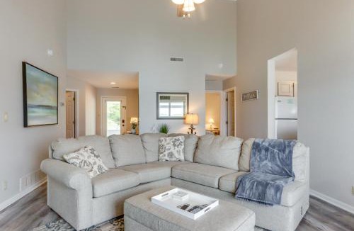 Village of Four Seasons House | Lakefront Ozark Getaway w/Views + Community Perks