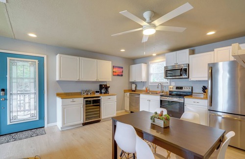 Linn Creek House | Lakefront Ozarks Home: Deck + Boat Dock!