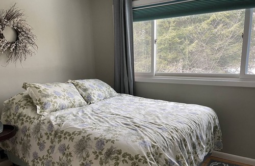 Carmel House | Lakefront Paradise One Hour From Manhattan