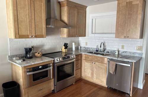 Hartsville Condo | Lakefront Paradise!