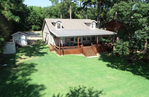 Quitman House | LAKEFRONT Paradise with Boat Dock Sleeps 16+