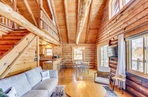 Park Rapids House | Lakefront Park Rapids Cabin with Decks and Boat Dock!