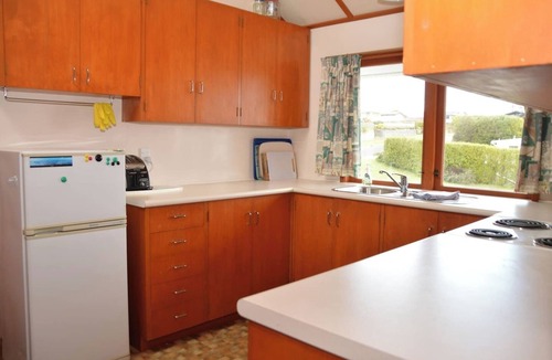 Rainbow Point House | Lakefront prime location in Rainbow Point - fab!