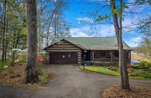 Jefferson City Cabin | Lakefront, Private Dock, Water Toys, Sunset Views!