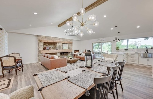 Bridgeport House | Lakefront, Private Dock, Spectacular Views, Spacious, Modern , 2 Large Decks, Firepit, Gameroom!