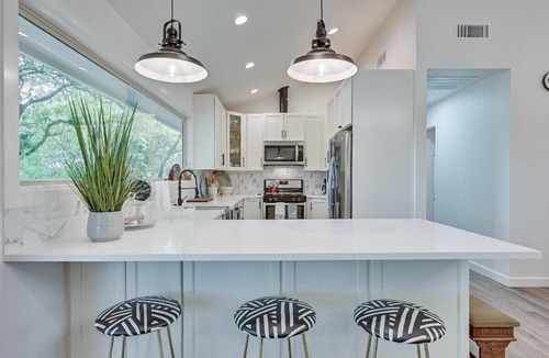 Bridgeport House | Lakefront, Private Dock, Spectacular Views, Spacious, Modern , 2 Large Decks, Firepit, Gameroom!