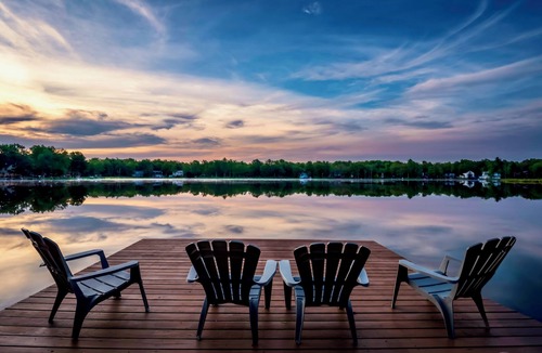 Tobyhanna House | Lakefront! Private Dock, Hot Tub, Kayaks, Fire Pit, Pool, Games