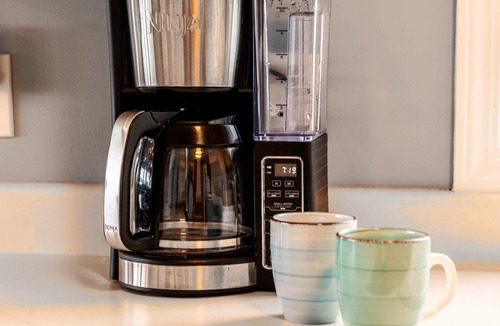 Delavan Lake House | Lakefront, Private Dock, Pet Friendly, Fire Pit