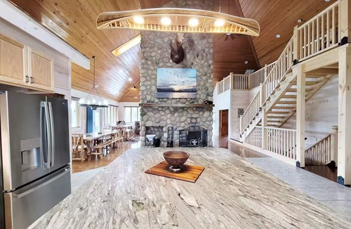Dandridge House | Lakefront - Private Resort with INGROUND POOL!