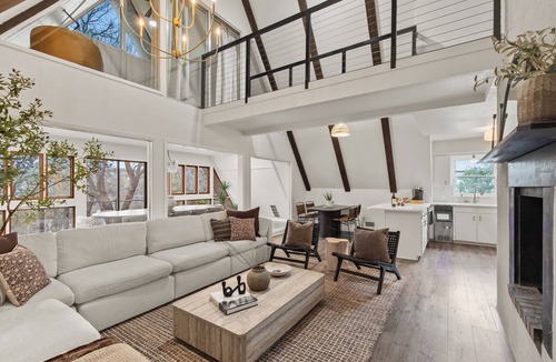 Brownwood House | Lakefront property - 2.4 miles from the Hideout