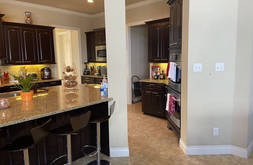 Lake Houston House | Lakefront Property -Small Gatherings