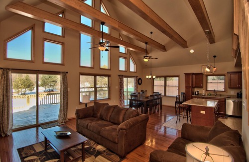 Lake Harmony House | Lakefront Property Private 37 Ft Dock Fire Pit Steps To Bars/Rest. WIFI BBQ