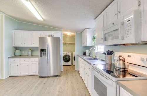Prosperity House | Lakefront Prosperity Home w/Private Boat Dock