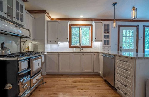 Lac-Drolet Ski Chalet | Lakefront | Quai 948