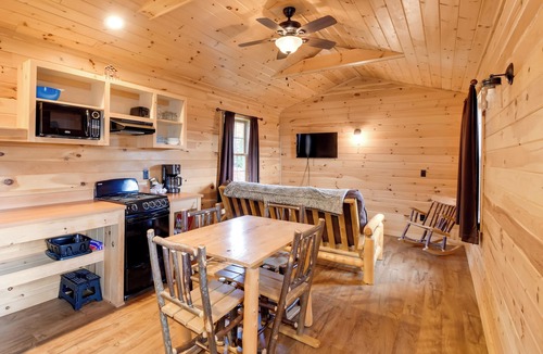 North Rose Cabin | Lakefront Relaxation & Fun: Sodus Bay Cabin 3