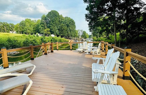 Troutman House | -Lakefront Relaxing Retreat-