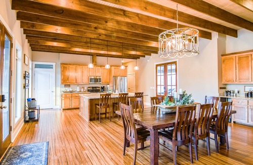 Double Springs House | Lakefront Retreat: Dock,Paddleboard,Kayak& Fishing