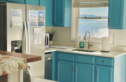 Greenwood Lake House | Lakefront Retreat, Front Row, Sunset Views .