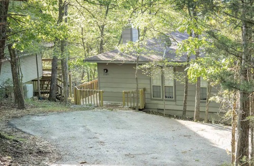 Lost Bridge Village House | Lakefront Retreat Cove Access 5 Min to Marina n4/3-Sleeps 10