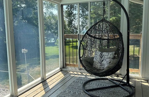 Romney House | Lakefront Retreat & Game Room