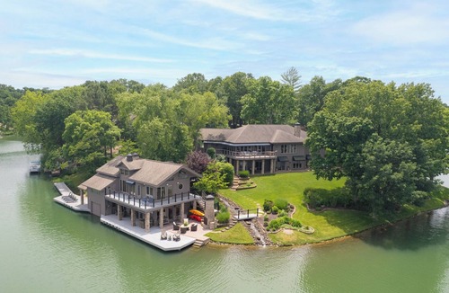 Bella Vista House | Lakefront Retreat - Hot Tub, Dock & Games