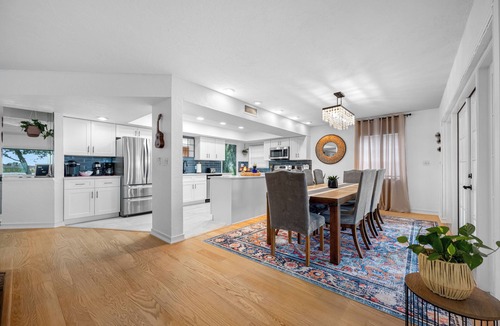 On Top of The World House | Lakefront retreat - Heated Pool - 8 miles to Clearwater beach