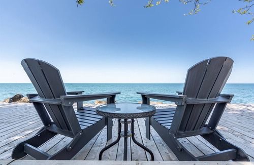 Leamington House | Lakefront Retreat | Hot Tub | Point Pelee