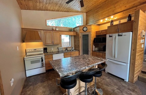 Beaconia Resort | Lakefront retreat on Gull Lake