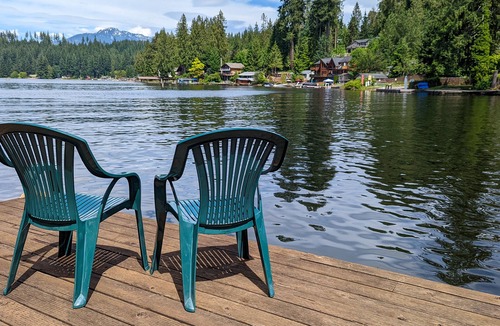 Lake Roesiger House | Lakefront Retreat: Private Dock, Fire Pit, BBQ, AC, Dog Friendly