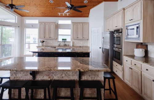 Granite Shoals House | Lakefront Retreat w/Pool & Game Room | Families